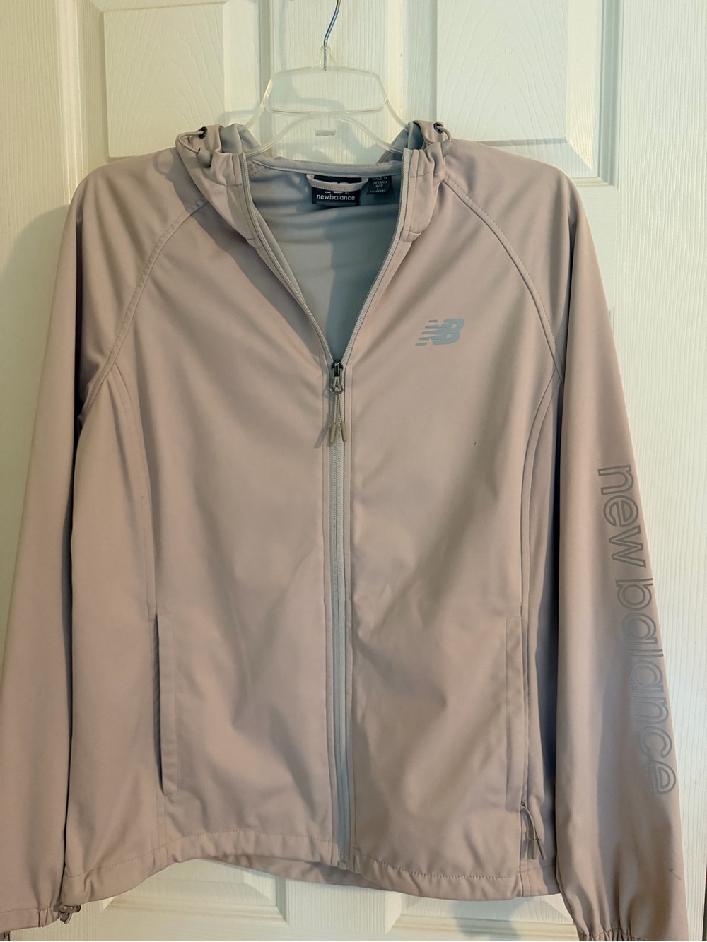 New Balance Women's Pale Pink Hooded Zip Jacket - Picture 1 of 5